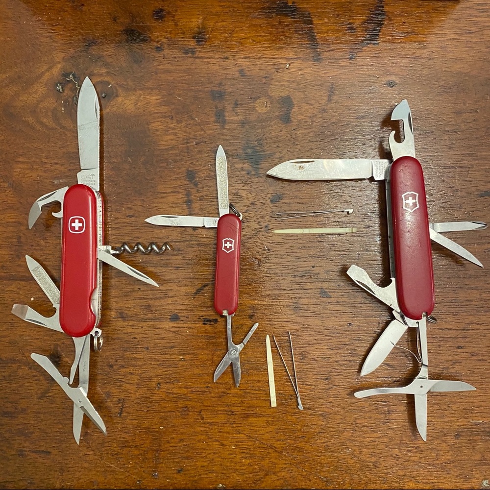 GREAT GIFT! Set of 3 vintage Swiss Army knives